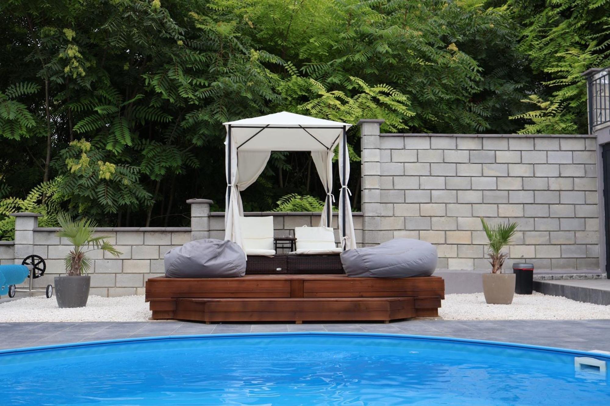 Villa Utopia Baltjik Exteriör bild